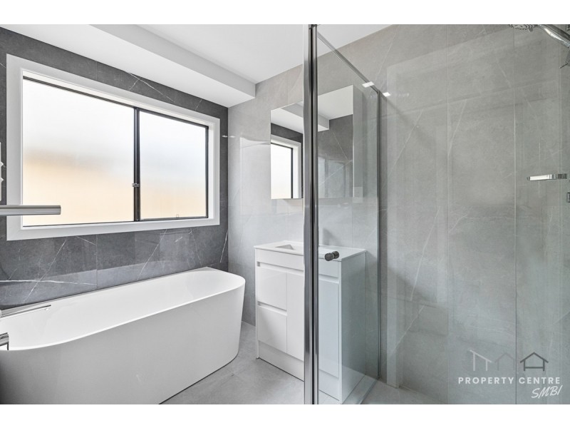 3 Tails Street, Russell Island QLD 4184