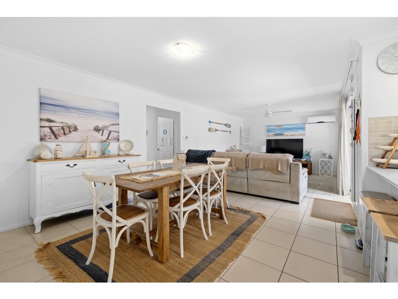 11 Scampi Place, Redland Bay QLD 4165