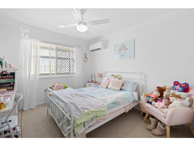 11 Scampi Place, Redland Bay QLD 4165