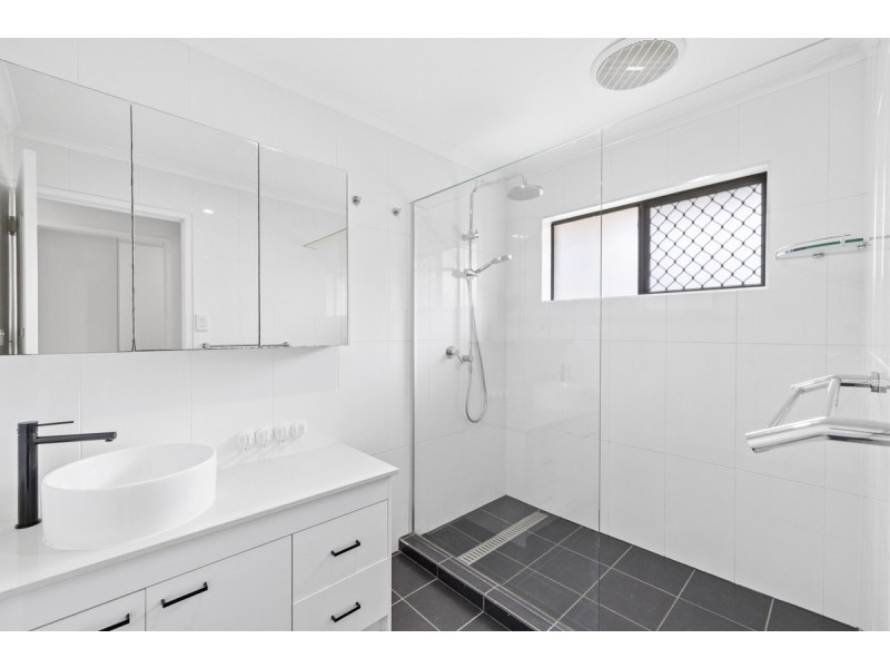 1 Toni Street, Capalaba QLD 4157