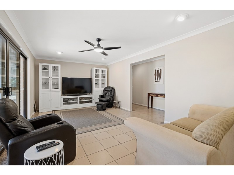 121 Pioneer Road, Sheldon QLD 4157