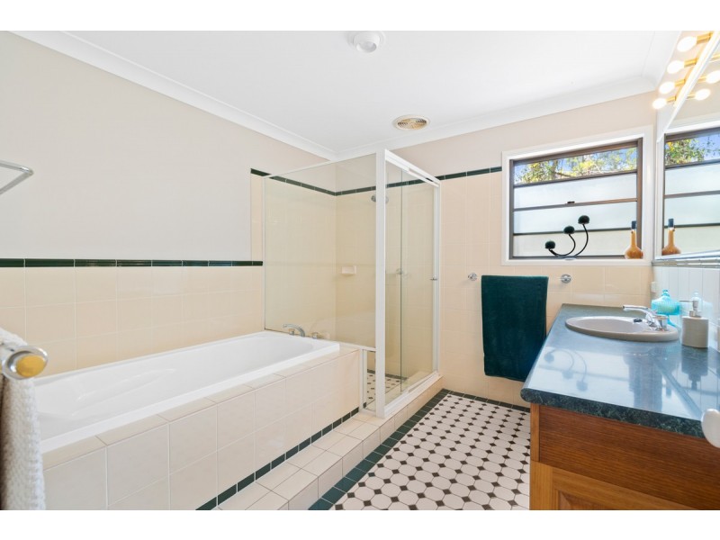 121 Pioneer Road, Sheldon QLD 4157