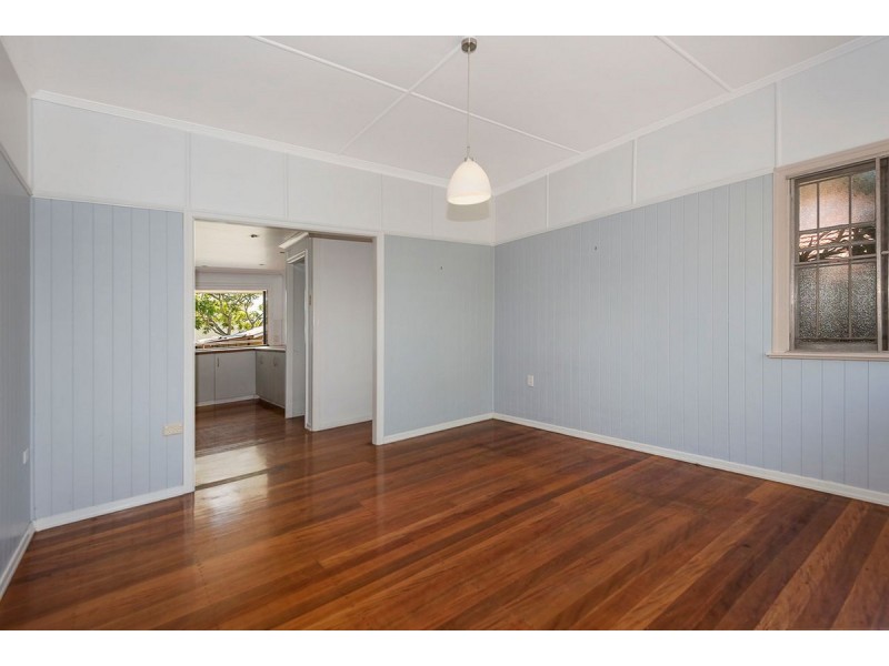 6 Bethania Street, Lota QLD 4179