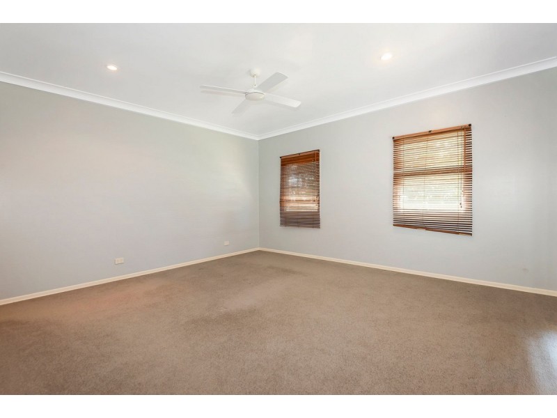 6 Bethania Street, Lota QLD 4179