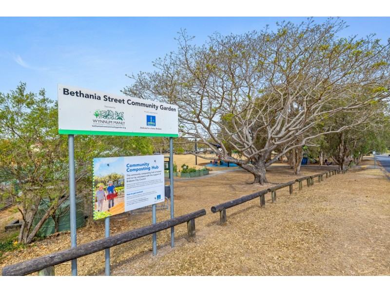 6 Bethania Street, Lota QLD 4179