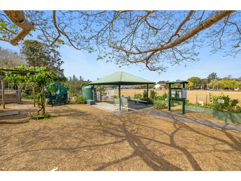 6 Bethania Street, Lota QLD 4179