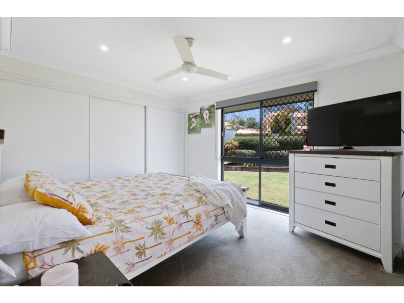 21 Dawn Crescent, Thornlands QLD 4164