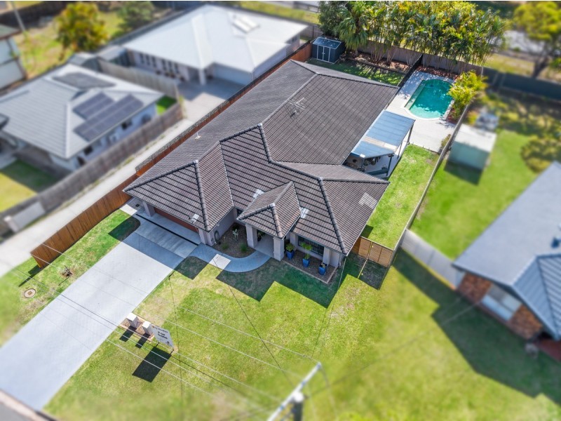 33 Mergowie Drive, Cleveland QLD 4163