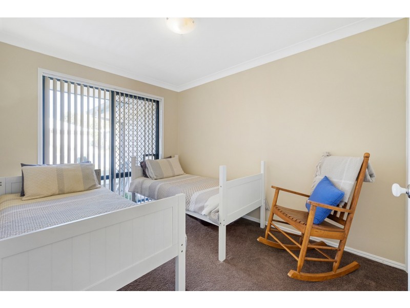 33 Mergowie Drive, Cleveland QLD 4163