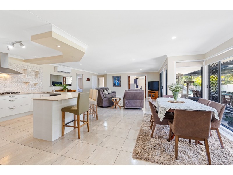 33 Mergowie Drive, Cleveland QLD 4163