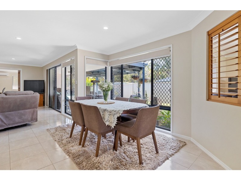 33 Mergowie Drive, Cleveland QLD 4163