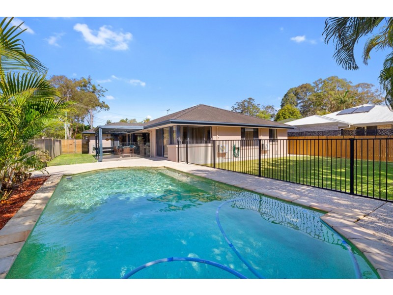 33 Mergowie Drive, Cleveland QLD 4163