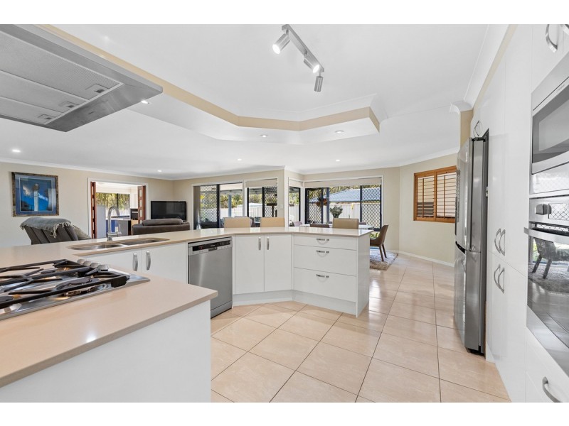 33 Mergowie Drive, Cleveland QLD 4163