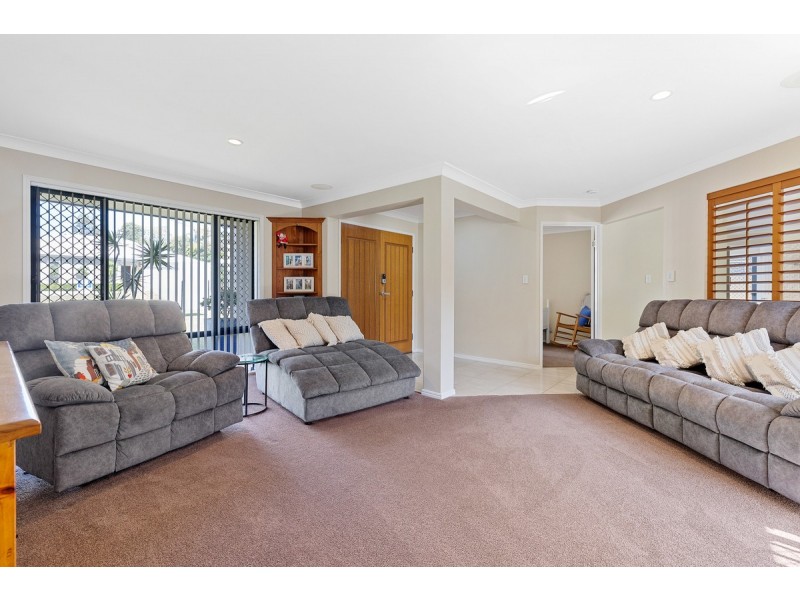 33 Mergowie Drive, Cleveland QLD 4163