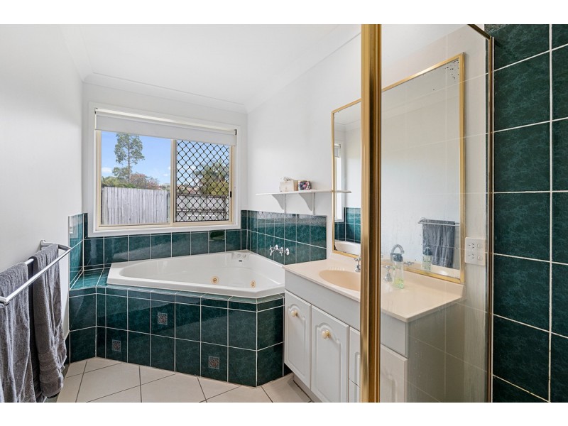 5 Coventry Court, Wellington Point QLD 4160