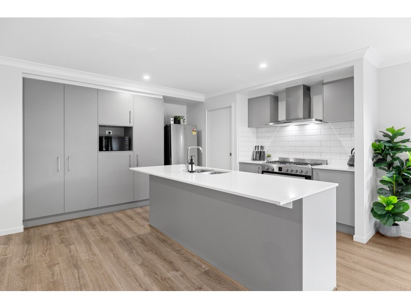 20 Muirfield Street, Thornlands QLD 4164