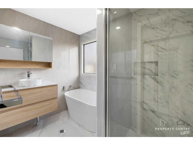 8 Nautilus Parade, Russell Island QLD 4184