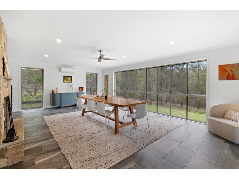 249 Avalon Road, Sheldon QLD 4157