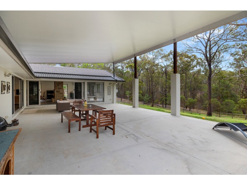 249 Avalon Road, Sheldon QLD 4157