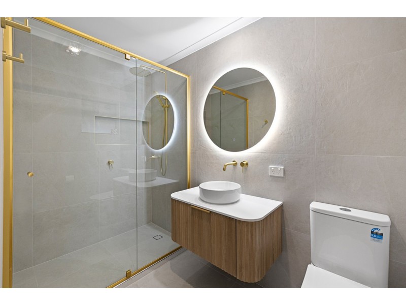 671 Old Cleveland Road East, Wellington Point QLD 4160