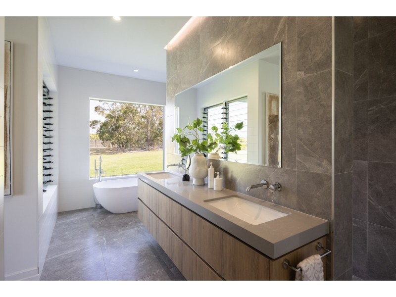 488-508 Serpentine Creek Road, Redland Bay QLD 4165