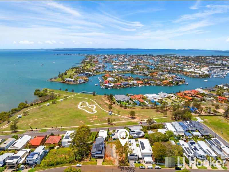 21 Cleveland Terrace, Ormiston QLD 4160