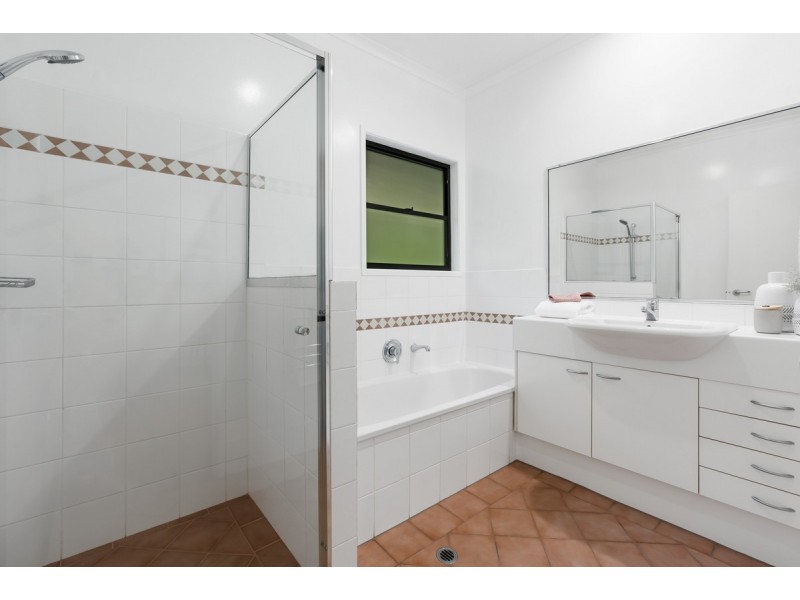 46D Trinder Road, Ashgrove QLD 4060