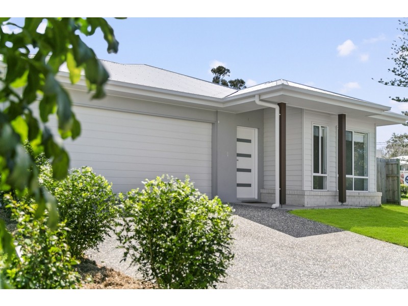 1 Schmidt Street, Victoria Point QLD 4165