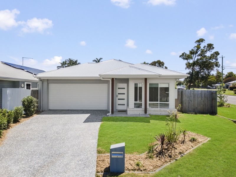 1 Schmidt Street, Victoria Point QLD 4165