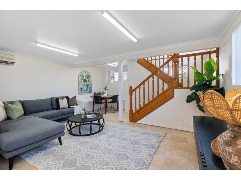 7 Sharven Avenue, Cleveland QLD 4163