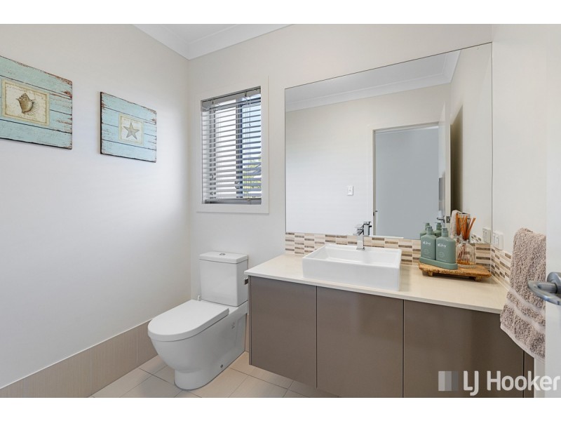 8 Russell Street, Cleveland QLD 4163