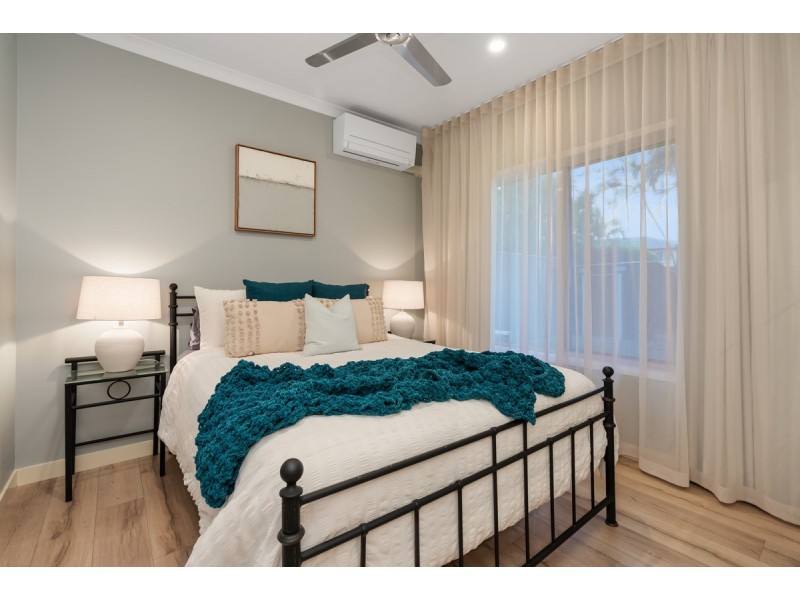 105 Thomas Macleod Avenue, Sinnamon Park QLD 4073