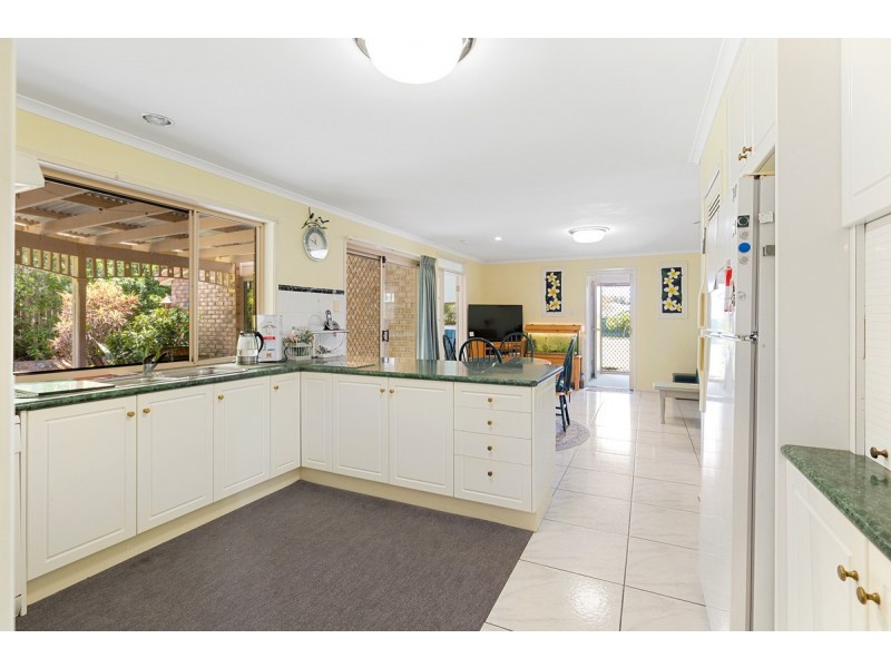 8 Piccolo Court, Victoria Point QLD 4165