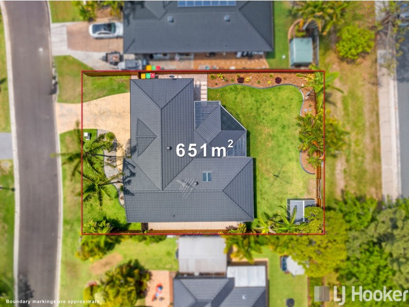 11 Pinelands Circuit, Redland Bay QLD 4165