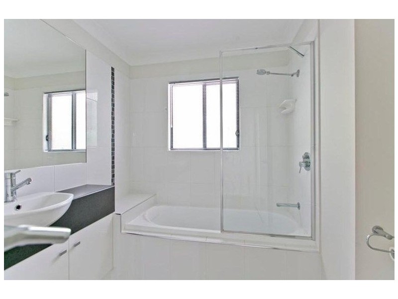 8/10 Michelle Court, Cleveland QLD 4163