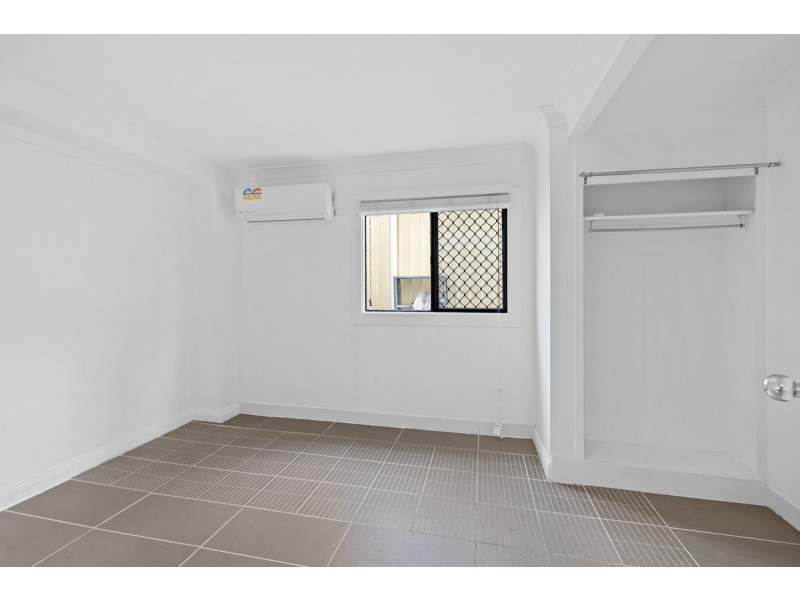 8 Benfer Road, Victoria Point QLD 4165