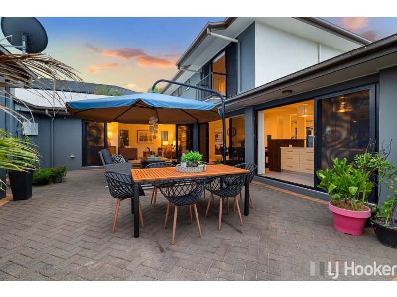 19 Ribonwood Street, Thornlands QLD 4164