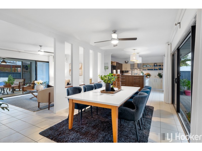 19 Ribonwood Street, Thornlands QLD 4164