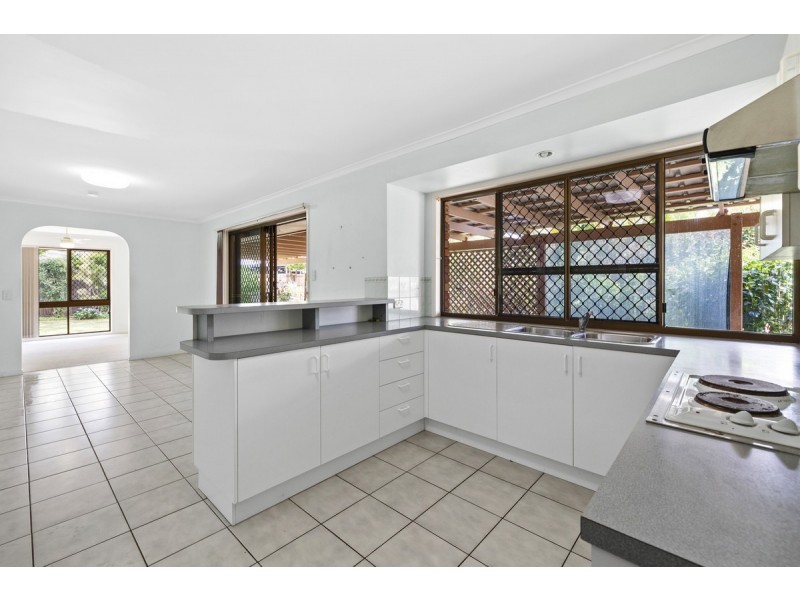 2 Eden Court, Cleveland QLD 4163