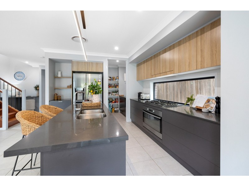 46A Bates Drive, Birkdale QLD 4159