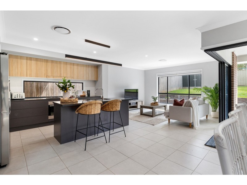 46A Bates Drive, Birkdale QLD 4159