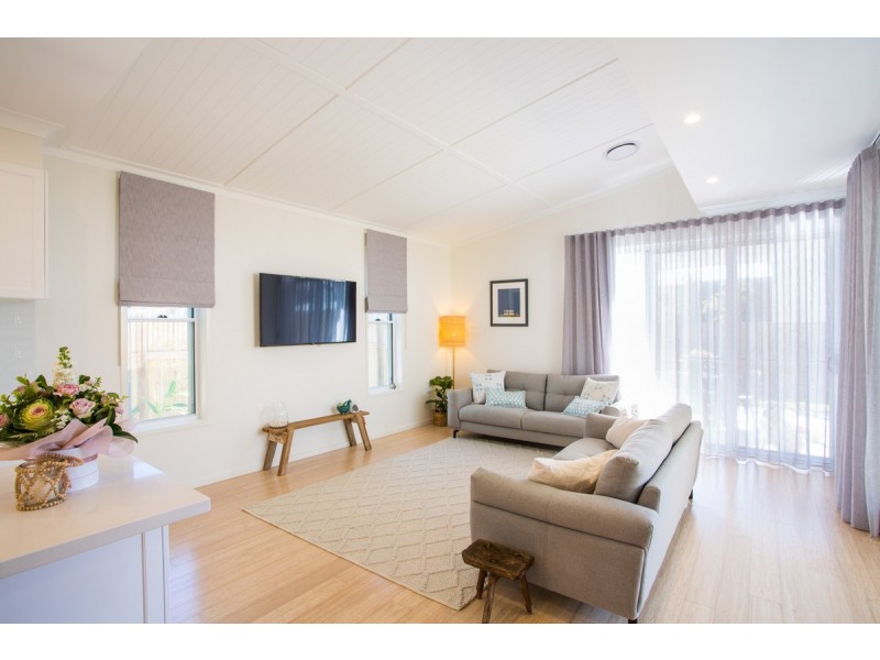 13 Simon Street, Victoria Point QLD 4165