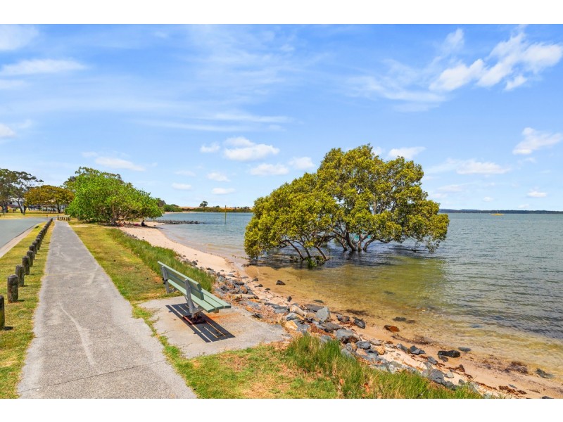13 Simon Street, Victoria Point QLD 4165