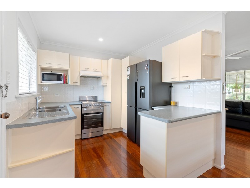 14 Christina Street, Wellington Point QLD 4160