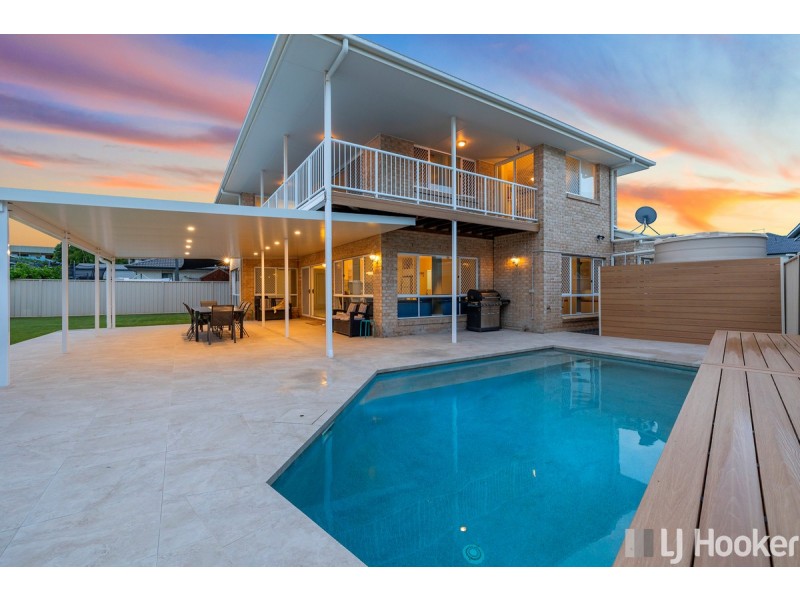 9 Newcomb Court, Redland Bay QLD 4165
