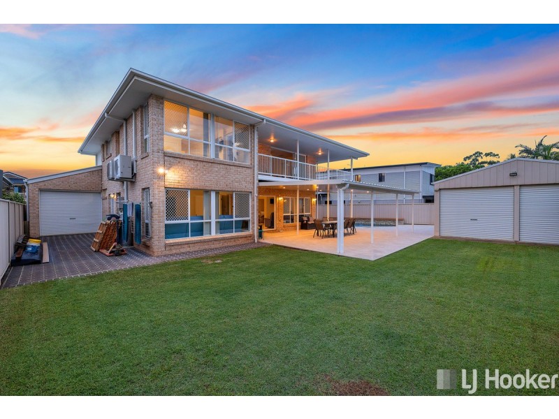 9 Newcomb Court, Redland Bay QLD 4165
