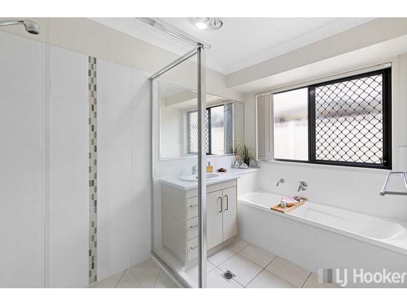 33 Jerrys Place, Thornlands QLD 4164