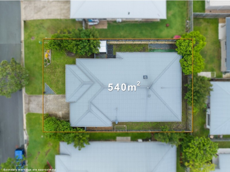 7 Bridgewater Crescent, Redland Bay QLD 4165