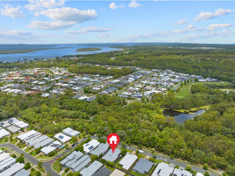 7 Bridgewater Crescent, Redland Bay QLD 4165