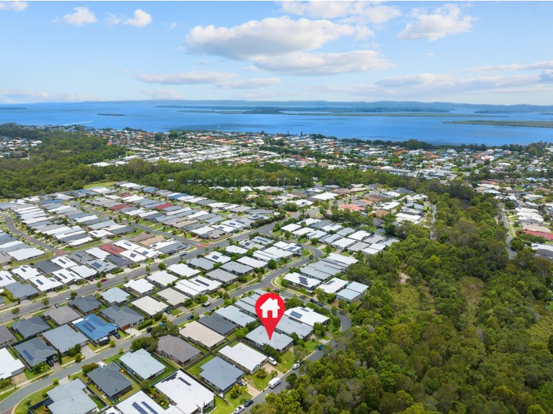 7 Bridgewater Crescent, Redland Bay QLD 4165